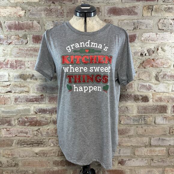 Grandma’s Kitchen We’re Sweet Things Happen T-Shirt Large - Picture 1 of 3